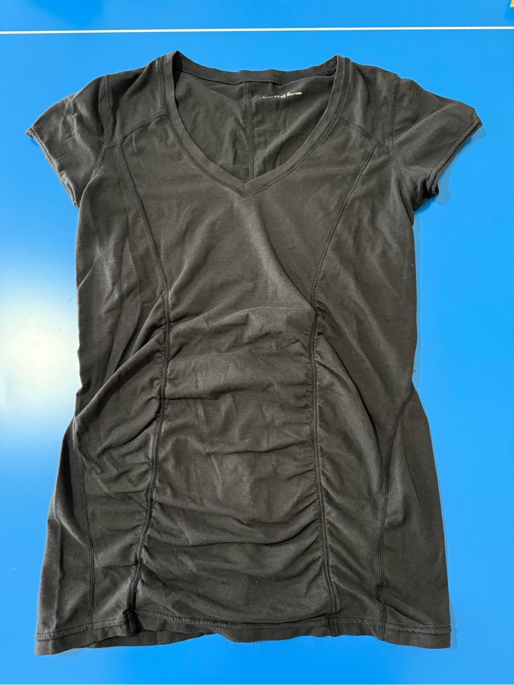 Zella Black Short-Sleeve V-Neck Shirred Top. Size M. Perfect Condition.